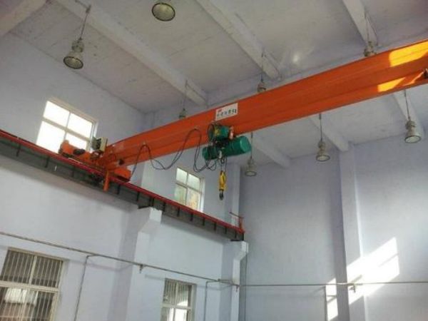 奉化市吊车出租_吊车出租吊车在使用时不能超载